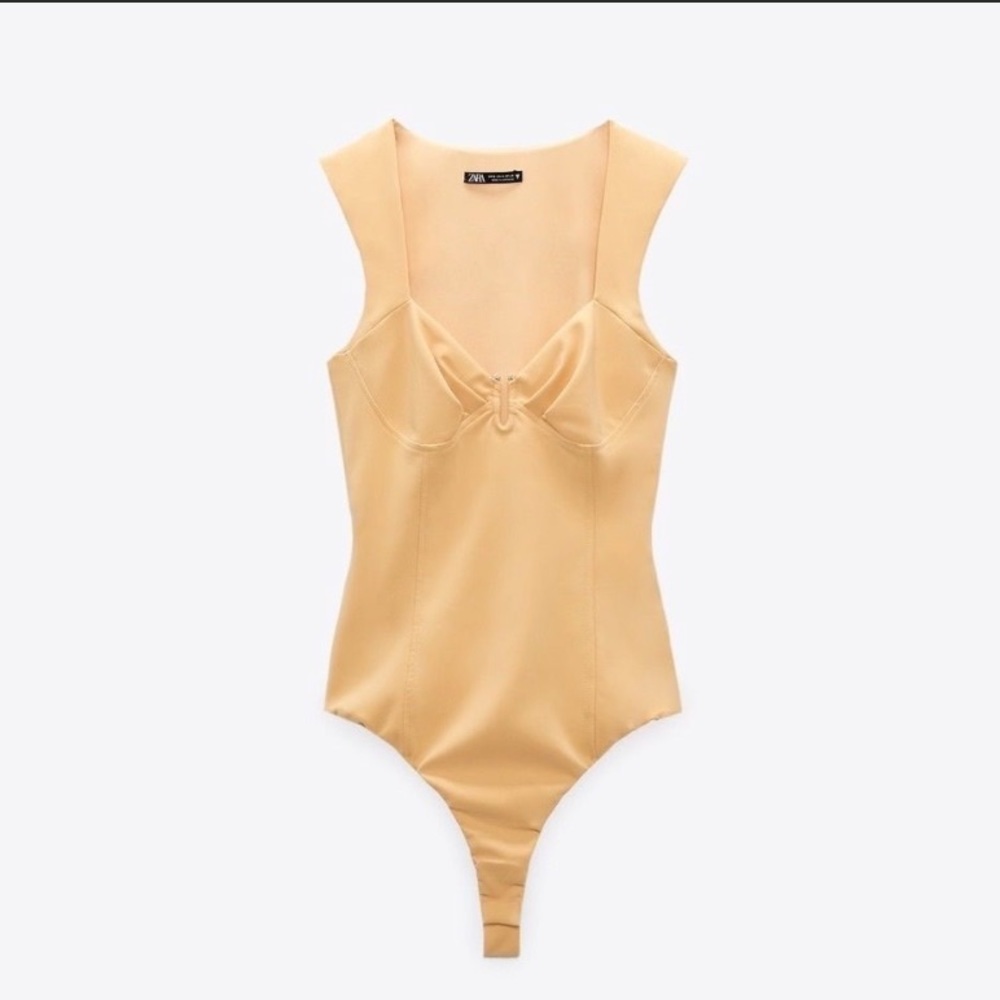 🆕 NWT Zara Bodysuit Size M yellow